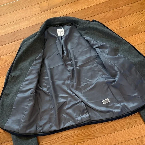 GAP Gray Blazer with Navy Trim - Picture 6 of 10